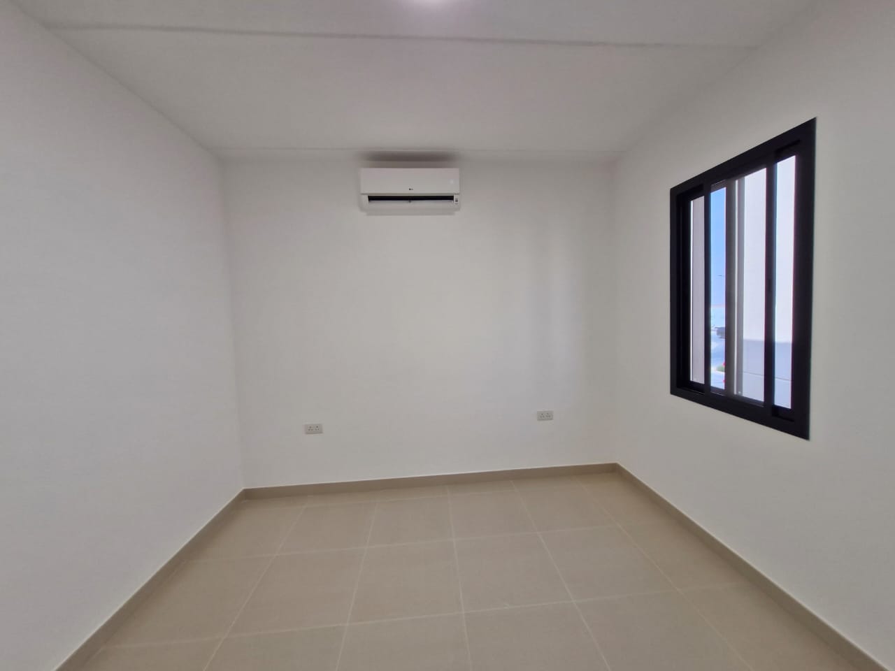 🏡 *Luxury Villa in Sedra – Roshn*   ✨ 300 m² Modern Villa | Elegance Meets Functionality 